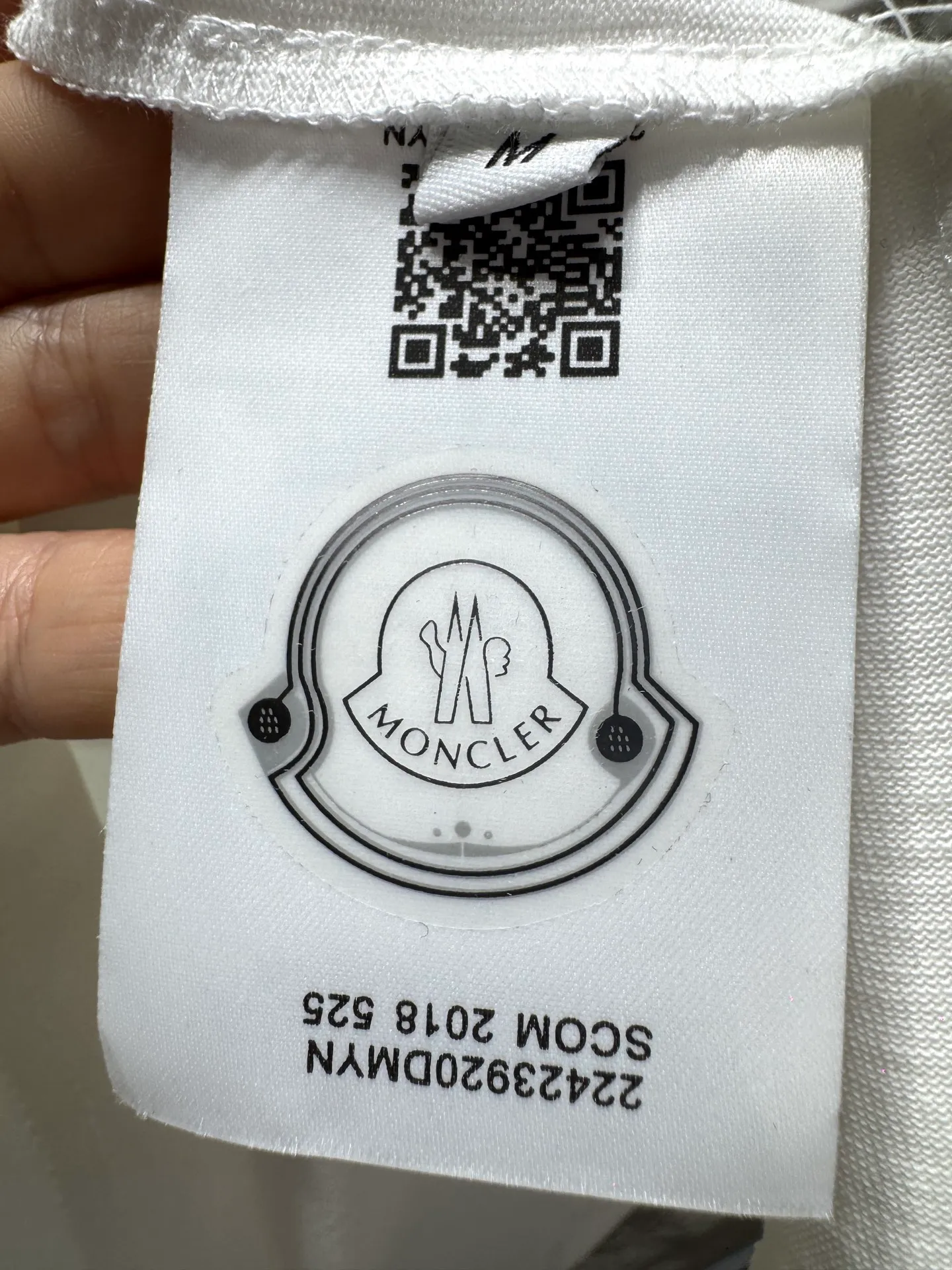 Moncler* ‼️ T ® 🖤Moncler T ， 280g Quality ， Breathable， ! Logo， 。 ， ， 。 ⚠️ ： ⚠️ SG 26278 Same Style 𝐂𝐎𝐋𝐎𝐔𝐑：White Black 𝐒𝐈𝐙𝐄：S-XXl